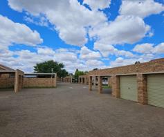 Townhouse for sale in Quaggafontein