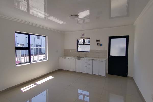 Studio | 1 Bathroom | 1 Parking | 12 Month Term | R9 750 Deposit

PREPAID ELECTRICITY ...