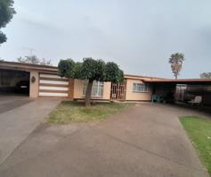 House for sale in Sonland Park