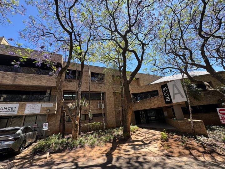 Commercial property to rent in Morningside - 1 Rochester Place, 172 ...