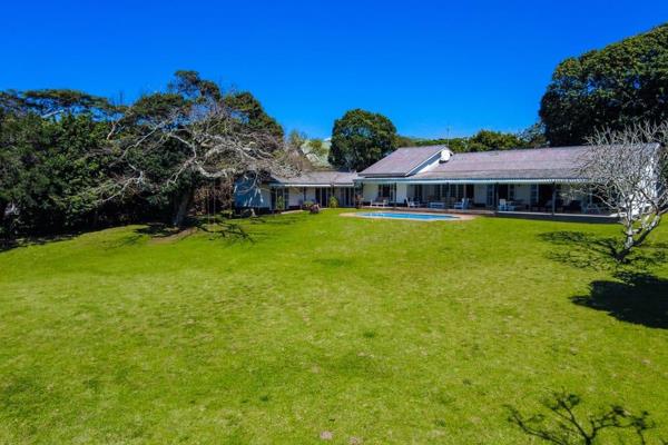 If you like the idea of wide open spaces and level living then be sure to take a look at this old beauty set on over 4000sqm of land  ...