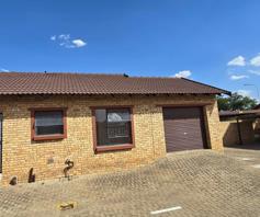 Townhouse for sale in Riversdale