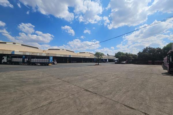 This expansive logistics warehouse, available for lease in Alrode, offers approximately ...