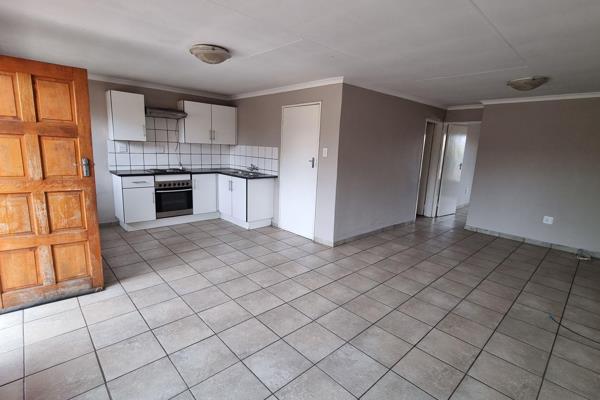 Spacious 2 bedroom flat to rent in Bakertons at Osprey, 9 Osprey Road. This lovely 2 ...