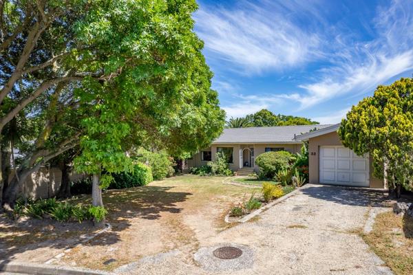 Spacious Family Oasis with Pool, Study &amp; Entertainment Areas!

Welcome to this expansive 4-bedroom family home, designed for both ...