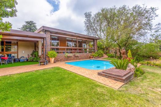 3 Bedroom House for sale in Constantia Kloof