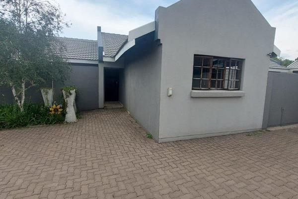 Exclusive sole mandate!!!

Your dream home is up for grabs!  This light-filled, modern 3-bedroom house is located in the highly ...