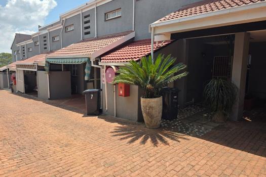 3 Bedroom Townhouse to rent in Eldoraigne