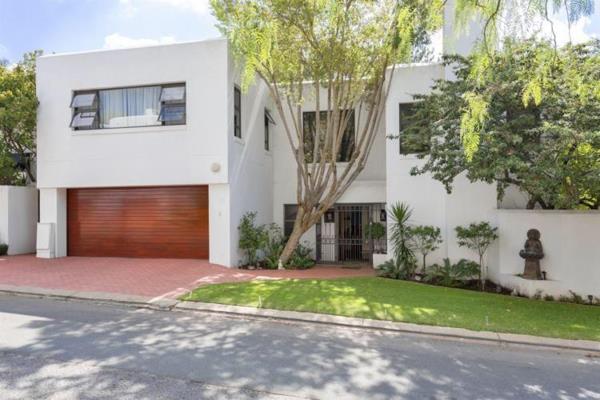 Nestled in the peaceful neighbourhood of River Club in Sandton within an exclusive ...