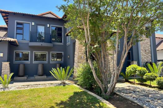 5 Bedroom House for sale in Sunward Park