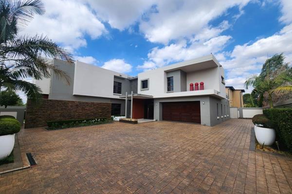 Discover the best of estate living in this exquisite 4 bedroom double-storey home, nestled within the prestigious Zambezi Country ...