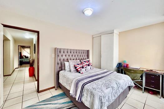 3 Bedroom Apartment / Flat for sale in Brits Central