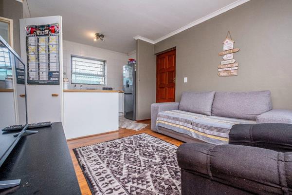 This cozy ground-floor apartment is ideal for investors looking to expand their portfolios or for individuals who enjoy a ...