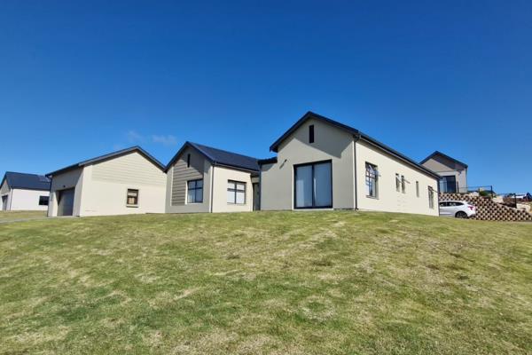 This rare gem has SEAVIEWS from your living room to your main bedroom! Your chance to rent a modern luxury home in Hartland Lifestyle ...