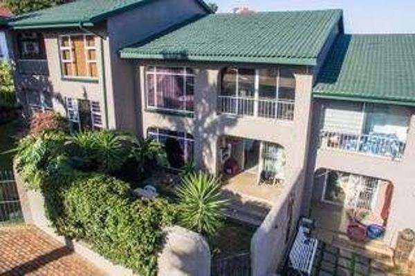 Welcome to this 3.5-bedroom, 2.5-bathroom Duplex rental in Kenmare

This charming duplex is ideally located near Noordheuwel and ...