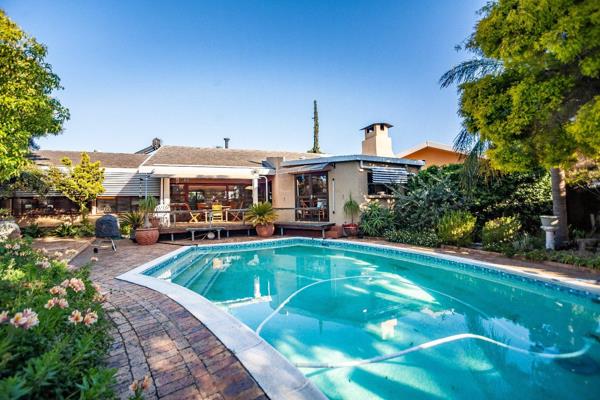 Step into a world of elegance and comfort in this exquisite family retreat, tucked away in the peaceful seclusion of Parow North&#39;s ...