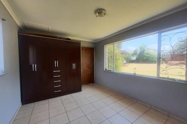 Discover comfort in this cozy 1-bedroom garden cottage, available for just R3,500 per ...