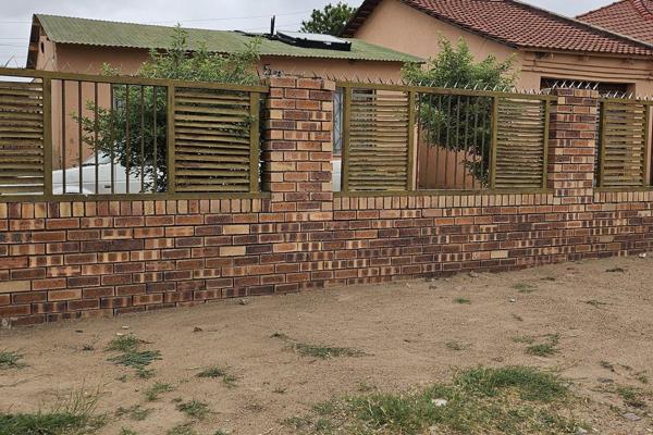 Unlock an investment that blends home and income potential—your opportunity awaits in Seshego!
Cash buyers only!!!!
Nestled in the ...