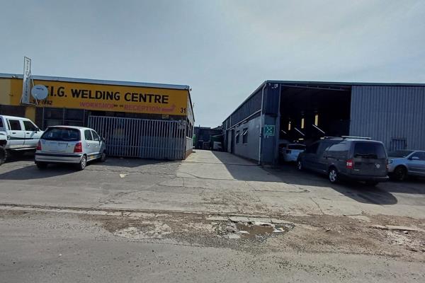 Accepting Offers.

DESCRIPTION:
•  Centrally situated with easy access to major routes
•  236m warehouse currently tenantly
•  174m  ...