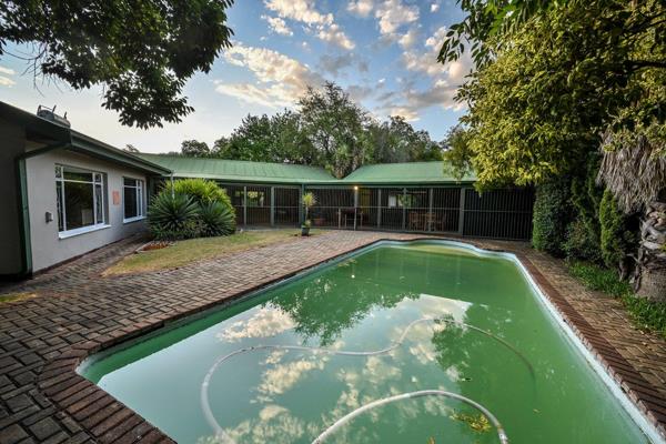 This exceptional investment property, just 1.3 km from the University of the Free State ...