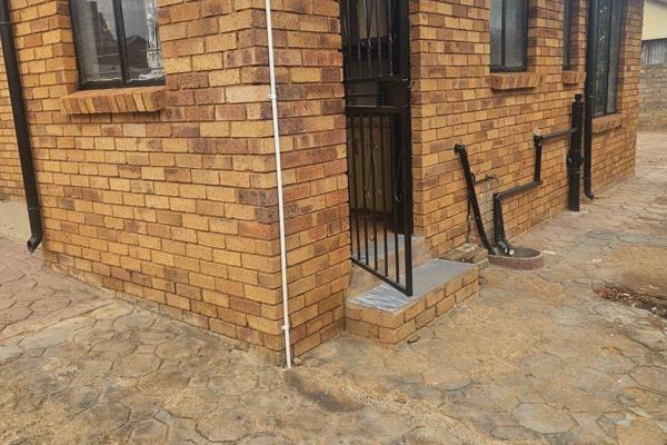 2bed. 1 bath. Ww Soshanguve big yard  outside room lockup gate

Space for parking for ...