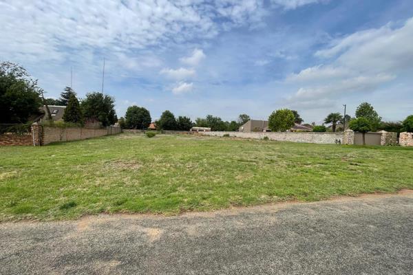 Discover this serene vacant land in Henley on Klip, offering a peaceful and tranquil setting perfect for building your dream home. ...