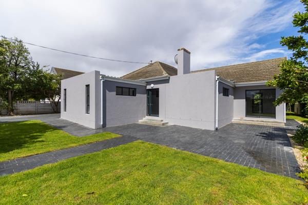 Introducing a high-quality and well-renovated property which offers both investment potential as well as lifestyle appeal to a wide ...