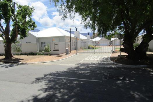 3 Bedroom House for sale in Robertson