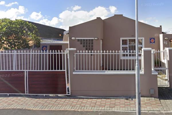 1 BEDROOM TO RENT IN BELGRAVIA - FEMALE ONLY 
Available immediately.

R4300 P/M
•	1 Bedroom – No built in cupboards
•	Big bathroom – ...