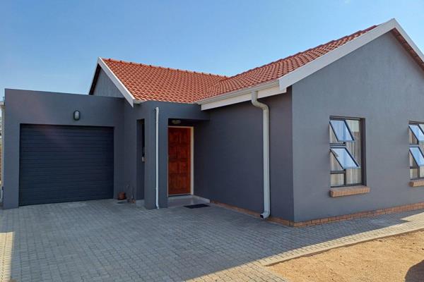 Be the first to view this newly built house in one of Polokwane&#39;s latest Suburbs.  Looking for a 3 bedroom house with 2 bathrooms ...