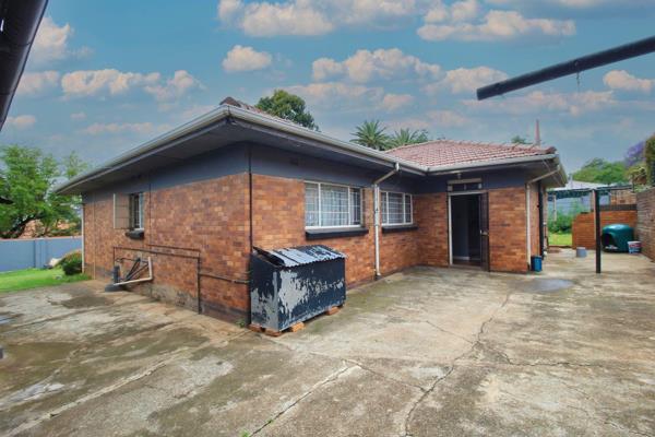 Discover your next investment opportunity brimming with potential! This spacious property is perfect for a variety of uses, such as ...