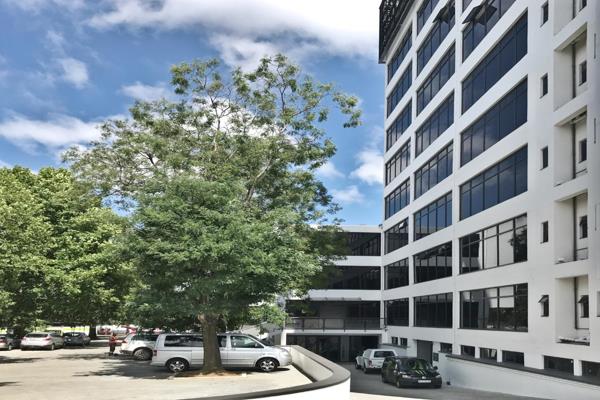 Take advantage of this incredible opportunity to secure a 136 sqm office space in the ...