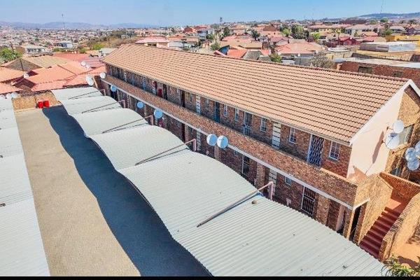 Neat and secure complex.
Next to the main road.
Next to a local clinic.
Prepaid Electricity.

The property amongst other things ...