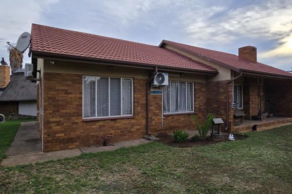 This very neat and well-maintained house speaks sophistication in every aspect, from room to room, and from floor to ceiling. 
This ...