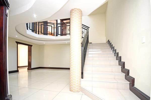 Say goodbye to loadshedding and welcome to the epitome of luxury living. This magnificent 5 bedroom home boasts a blend of modern ...