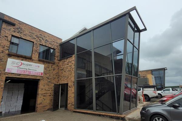 Introducing this new 101 Sqm Office space, located in a reputable business park in Nelspruit.   

This Office space Includes: 
24-hour ...