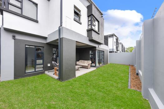 3 Bedroom Townhouse for sale in Lonehill