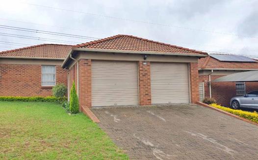 3 Bedroom House for sale in Olievenhoutbosch