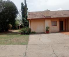 House for sale in Die Heuwel Ext 4