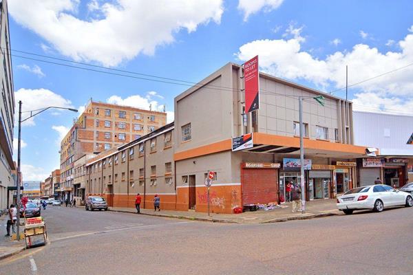 Villakazi 
4 Harries Street, Marshalltown, Johannesburg

LIMITED OFFER | NO DEPOSIT and ...