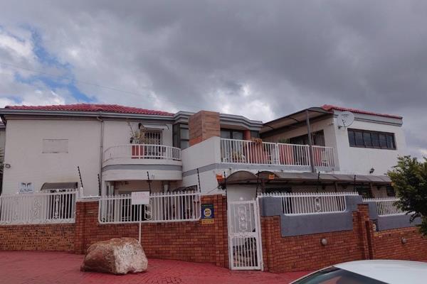 20 Sleeper Nsfas Accredited Student Accommodation For Sale in the beautiful suburb of ...