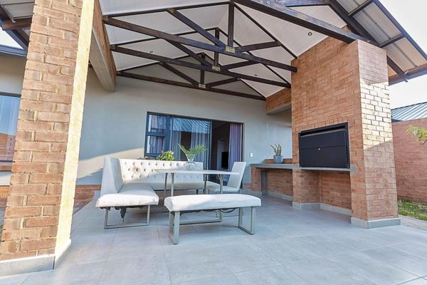 Beautiful 3 Bedroom 2 Bathroom Simplex in iQ Tuari, Six Fountains Residential Estate.

Enter this home and be greeted by a generous ...