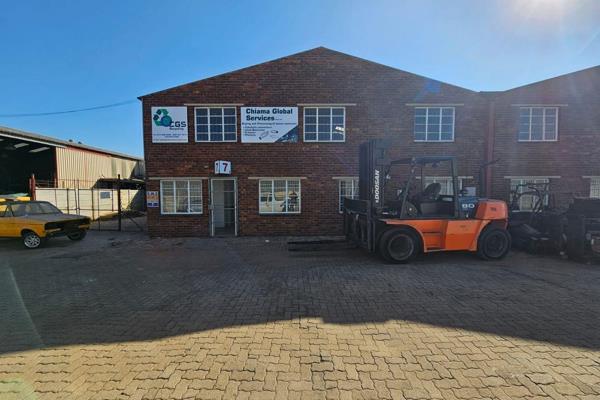 This 216m2 factory, available to let in the popular Anderbolt area, offers a functional ...