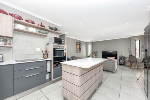 This fully tiled three bedrooms two bathrooms standalone house offers the best opportunity for a growing family and discerning ...