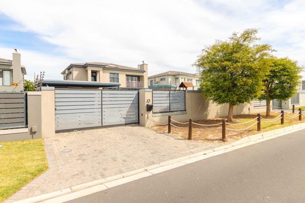 Stunning Family Home in Parklands North – Spacious Living with Modern Comforts!

Discover the perfect blend of luxury and ...