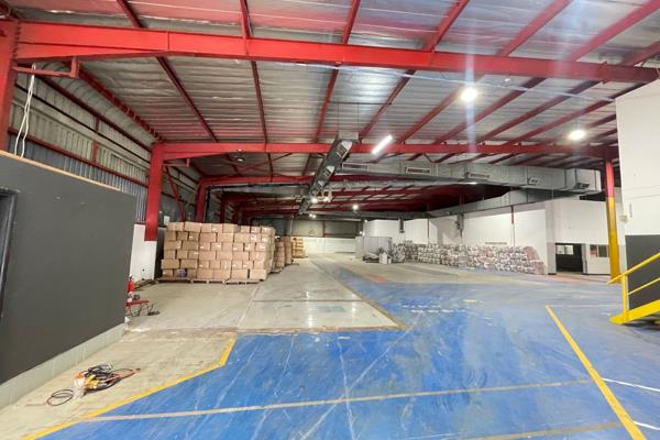 Large ground floor warehouse with huge power available in Mariannhill. Well positioned ...