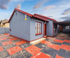 House for sale in Protea Glen