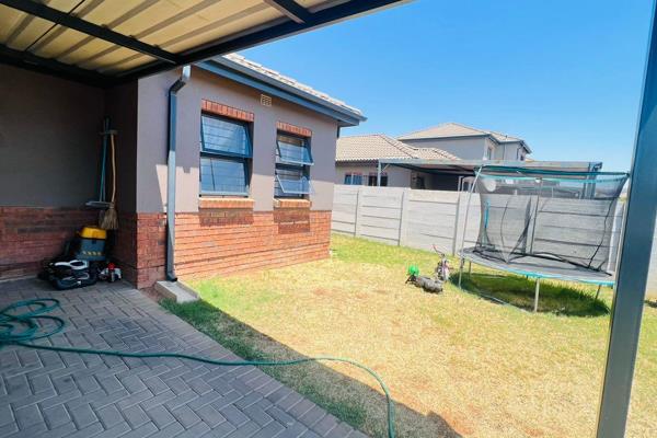 This property is located in the Westview Security Estate in Pretoria. This property is located close to amenities such as hospitals ...