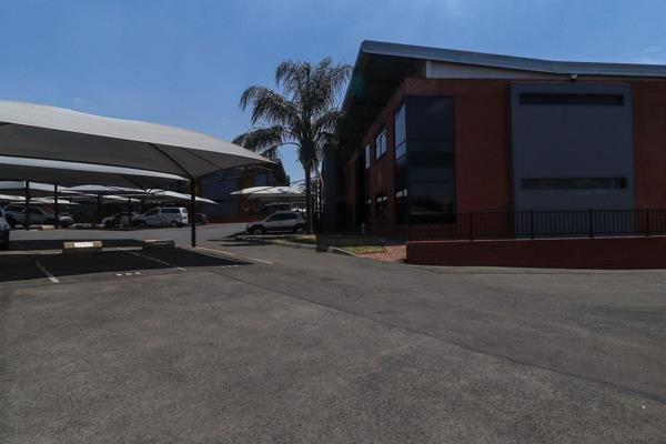 This exceptional well located and safe office space measuring at 154sqm is along Hendrik Potgieter Road, offers you the perfect ...