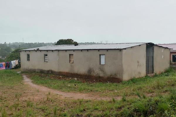 Well situated property with ten ( 10 ) large show rooms in Dlangezwa. This property is available with good viable business opportunity ...